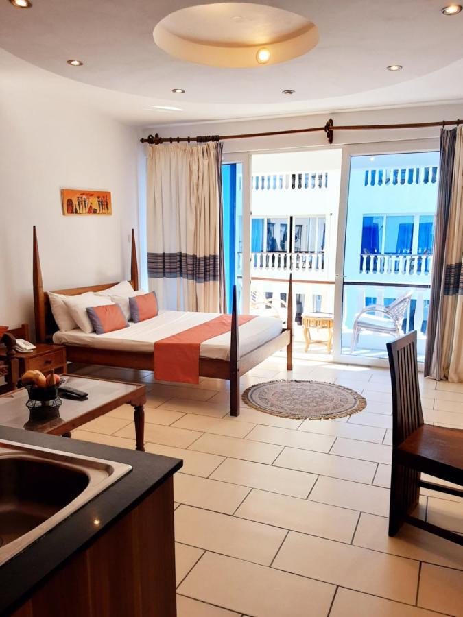 Cowrie Shell Beach Apartments Official Bamburi Eksteriør billede