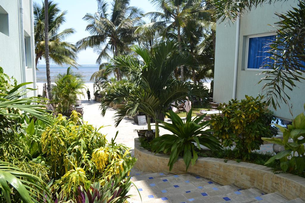 Cowrie Shell Beach Apartments Official Bamburi Eksteriør billede