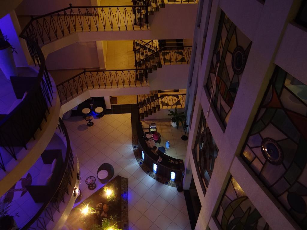 Cowrie Shell Beach Apartments Official Bamburi Eksteriør billede