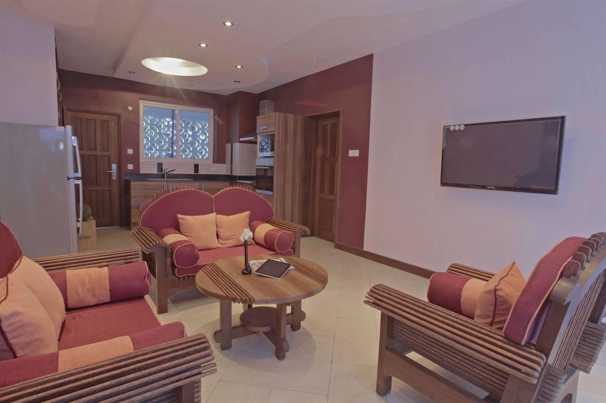 Cowrie Shell Beach Apartments Official Bamburi Eksteriør billede